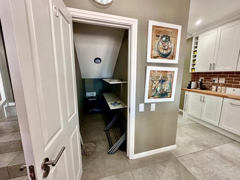 To Let 4 Bedroom Property for Rent in Pinnacle Point Golf Estate Western Cape